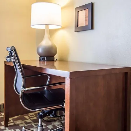 Comfort Inn & Suites Walterboro I-95 Extérieur photo